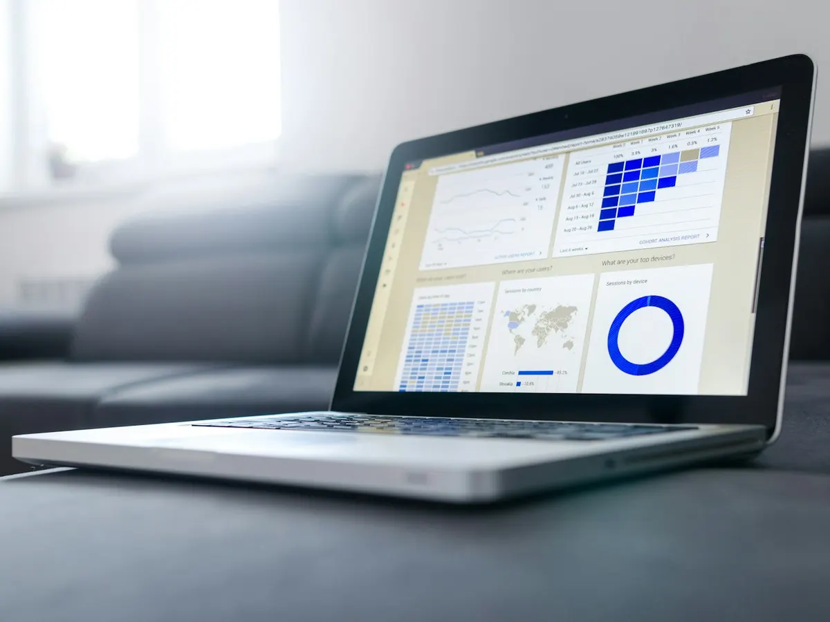 Network operations dashboards visualising unified IT service management data